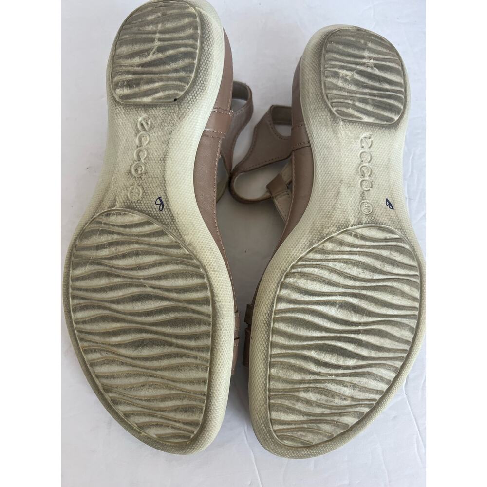 Ecco Flash Comfort Strappy Shimmer Tan Leather T Strap Buckle Sandals Sz 9 - Picture 9 of 11